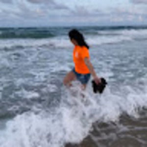 Meet your Posher, Becca